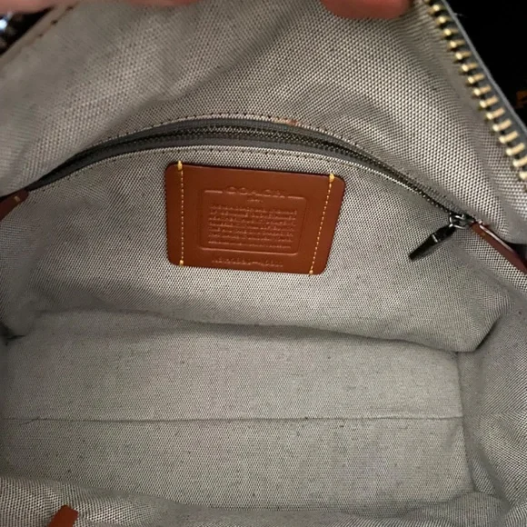 Coach Rogue 30 Pyramid - Picture 6 of 9